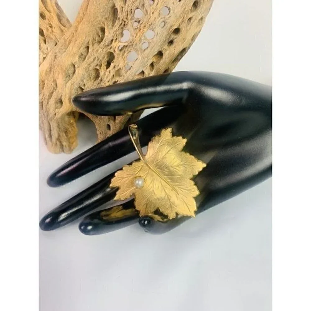 Vintage Sarah Coventry Gold Tone Faux Pearl Leaf Brooch